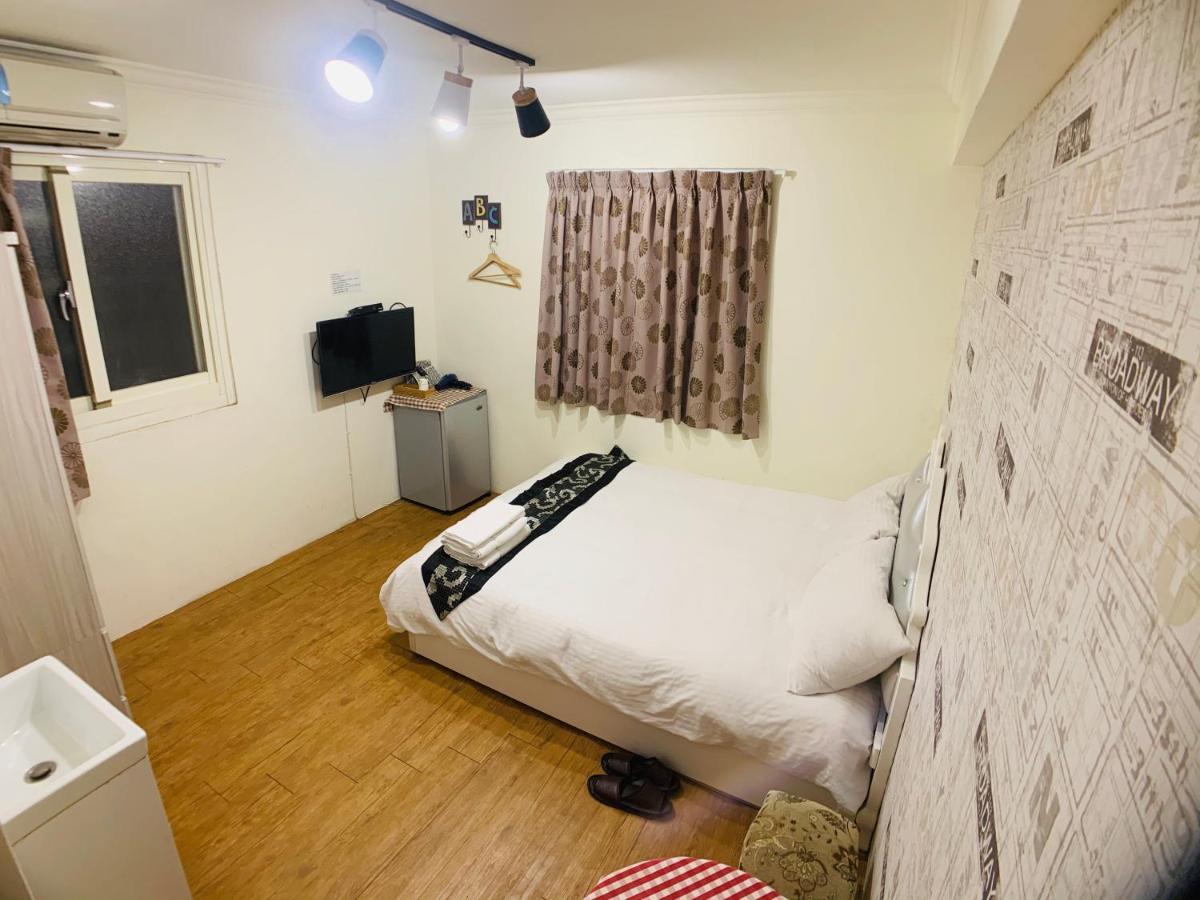 Fengchia Oslo Hotel Taichung Bagian luar foto