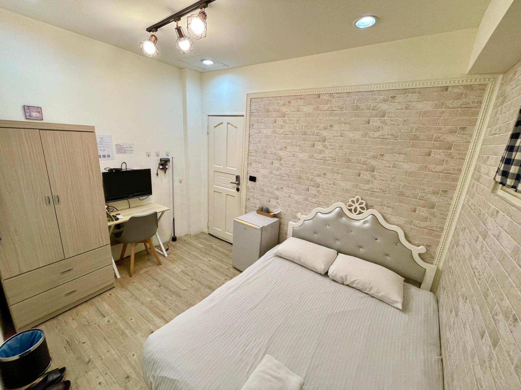 Fengchia Oslo Hotel Taichung Bagian luar foto