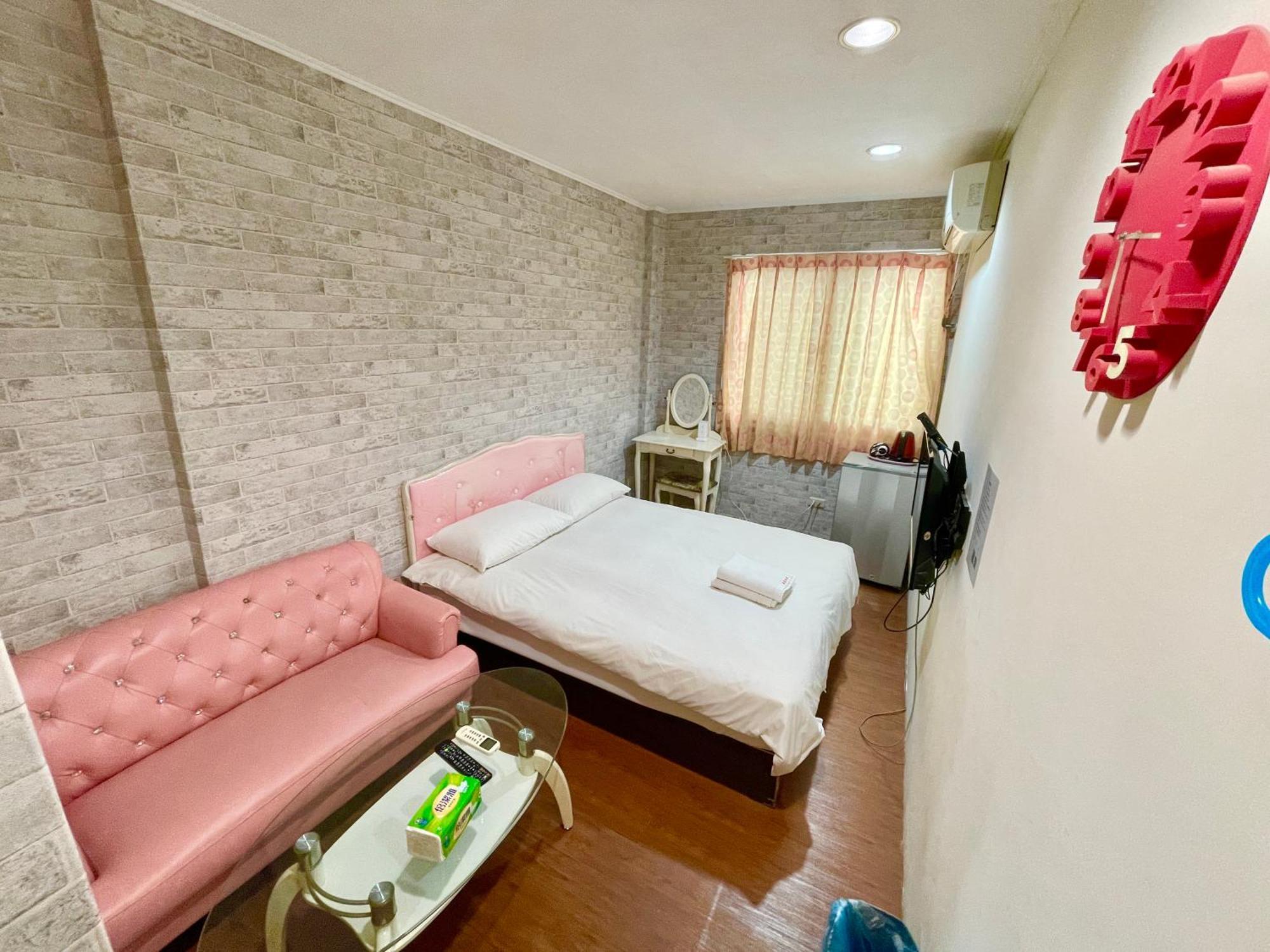 Fengchia Oslo Hotel Taichung Bagian luar foto