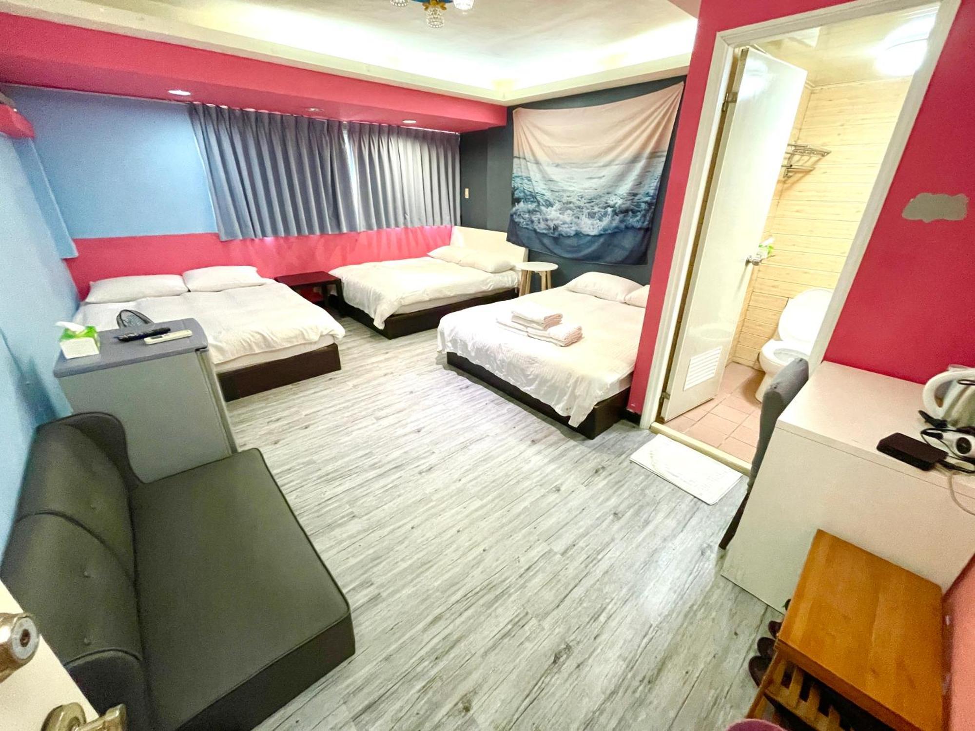 Fengchia Oslo Hotel Taichung Bagian luar foto