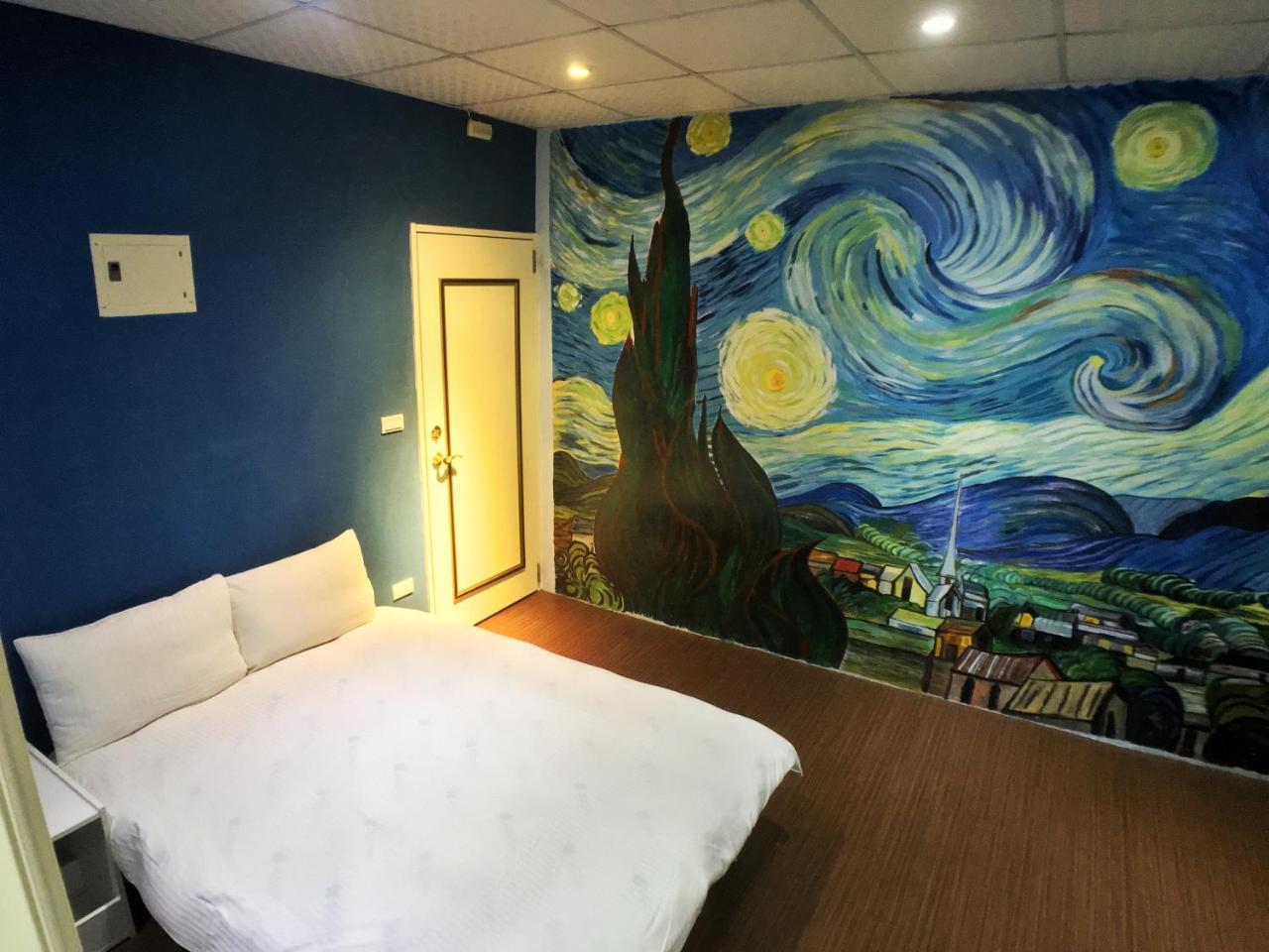Fengchia Oslo Hotel Taichung Bagian luar foto